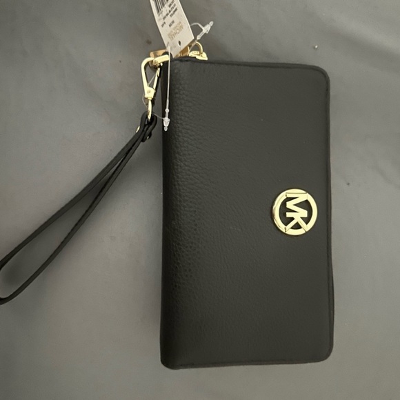 Michael Kors Accessories - Michael Kors Black Wristlet